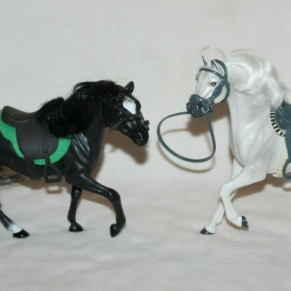 Vintage Grand Champion Lot of 2 Plastic Horses Bla - Picture 1 of 7